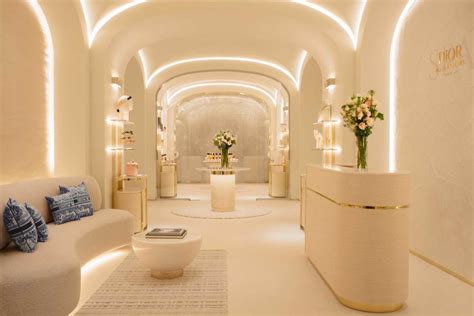 the Dior hotel athénée reviews